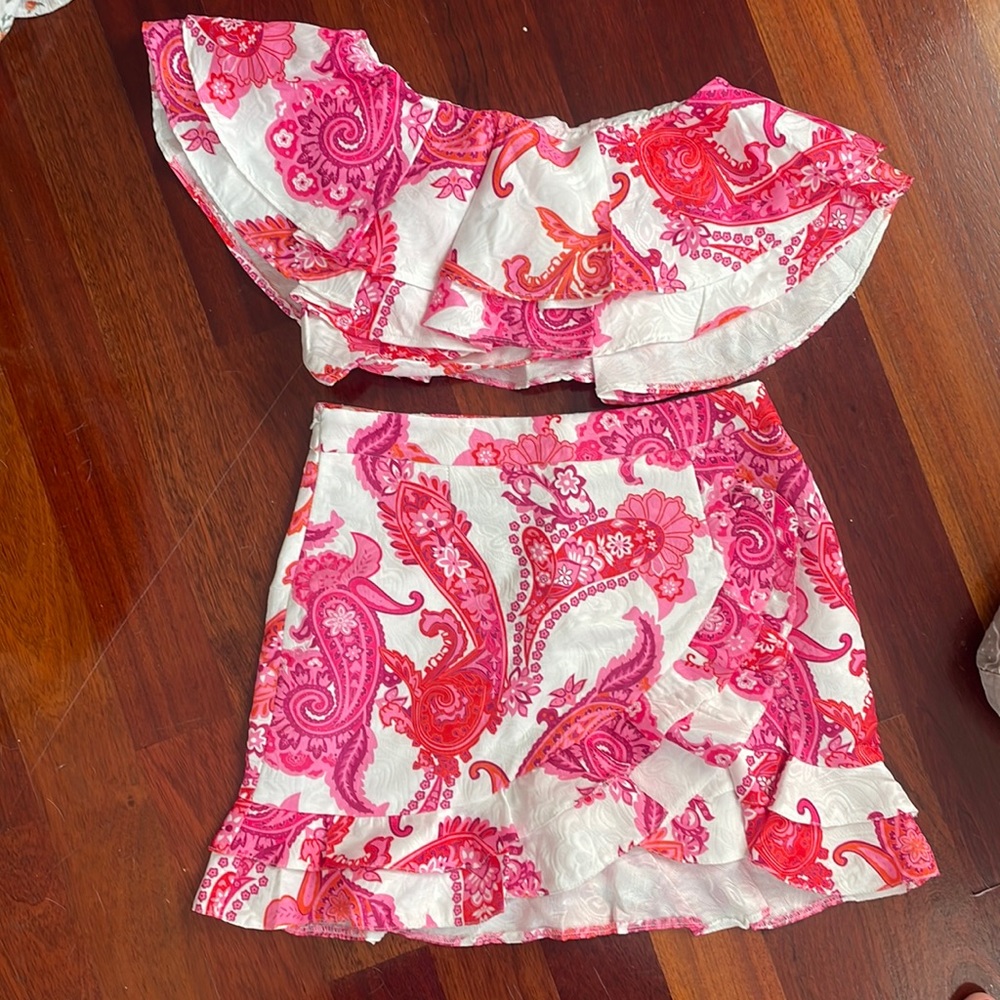 Ruffle set